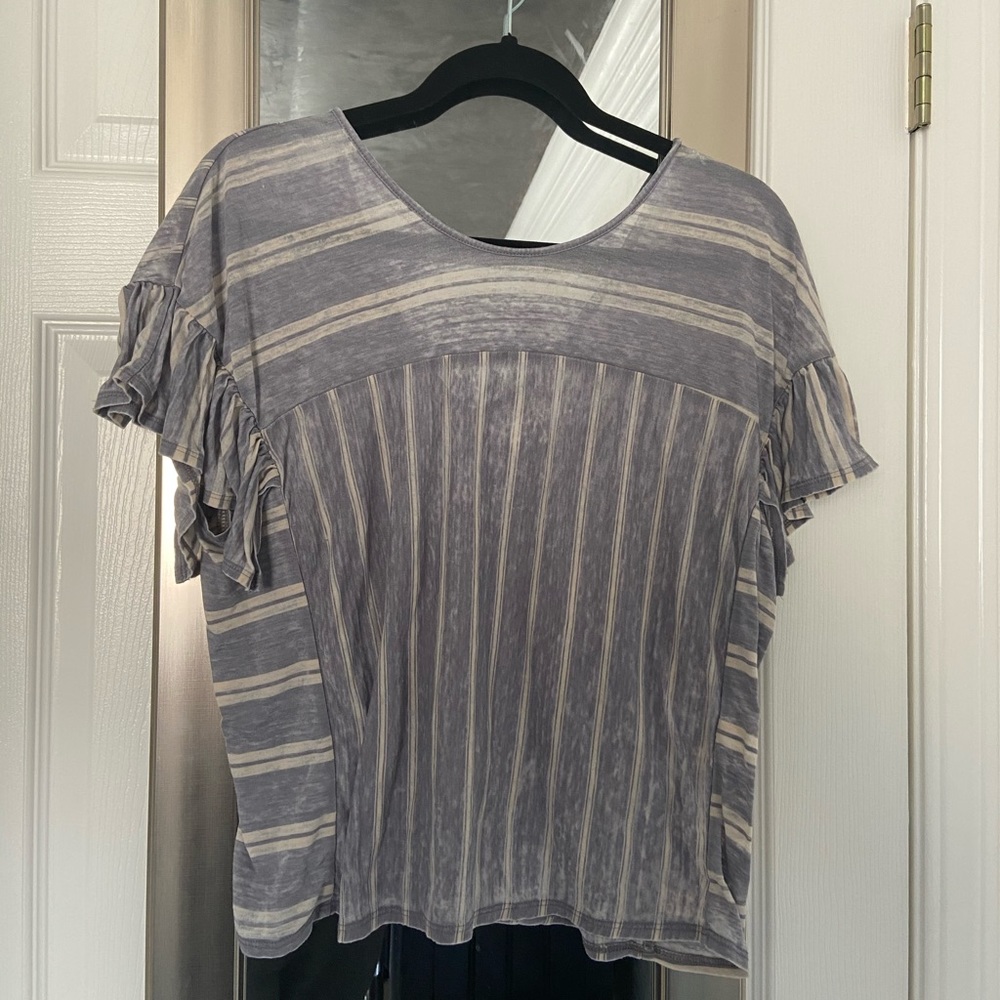 LUCKY BRAND top